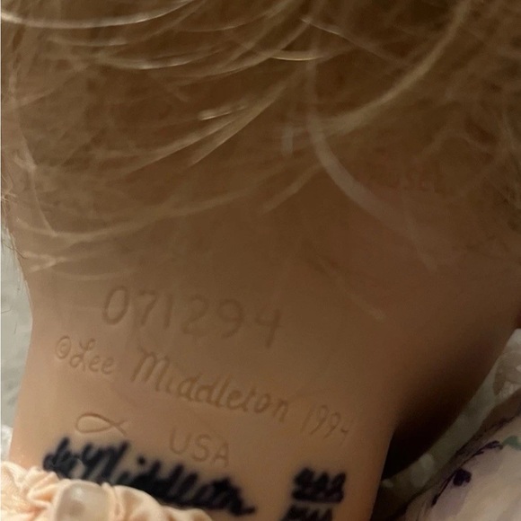 Lee Middleton Vintage Realistic Baby Doll 1994 Blond Hair Thumb Sucker VGUC - Picture 6 of 6